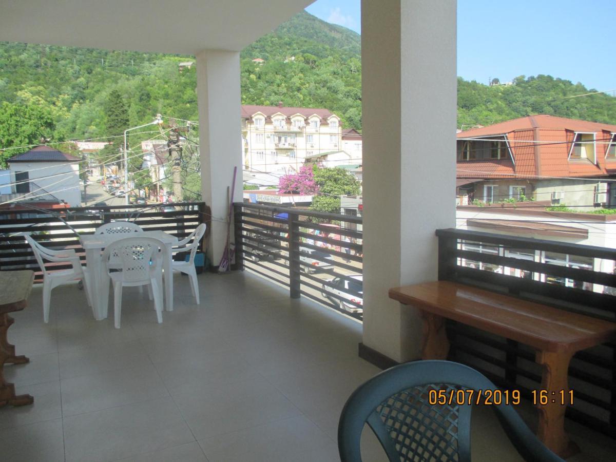 Guest House У Маргариты Gagra Exteriör bild