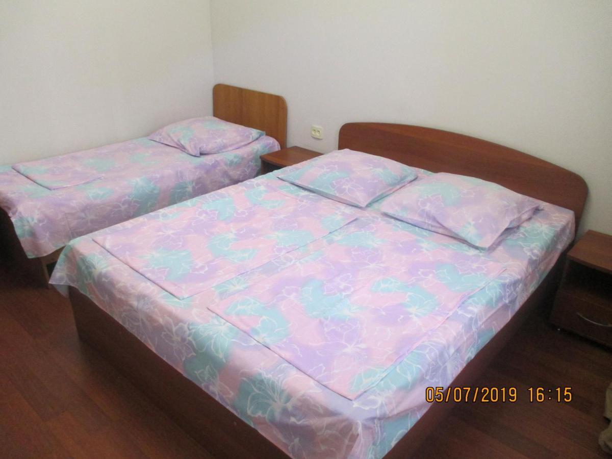 Guest House У Маргариты Gagra Exteriör bild