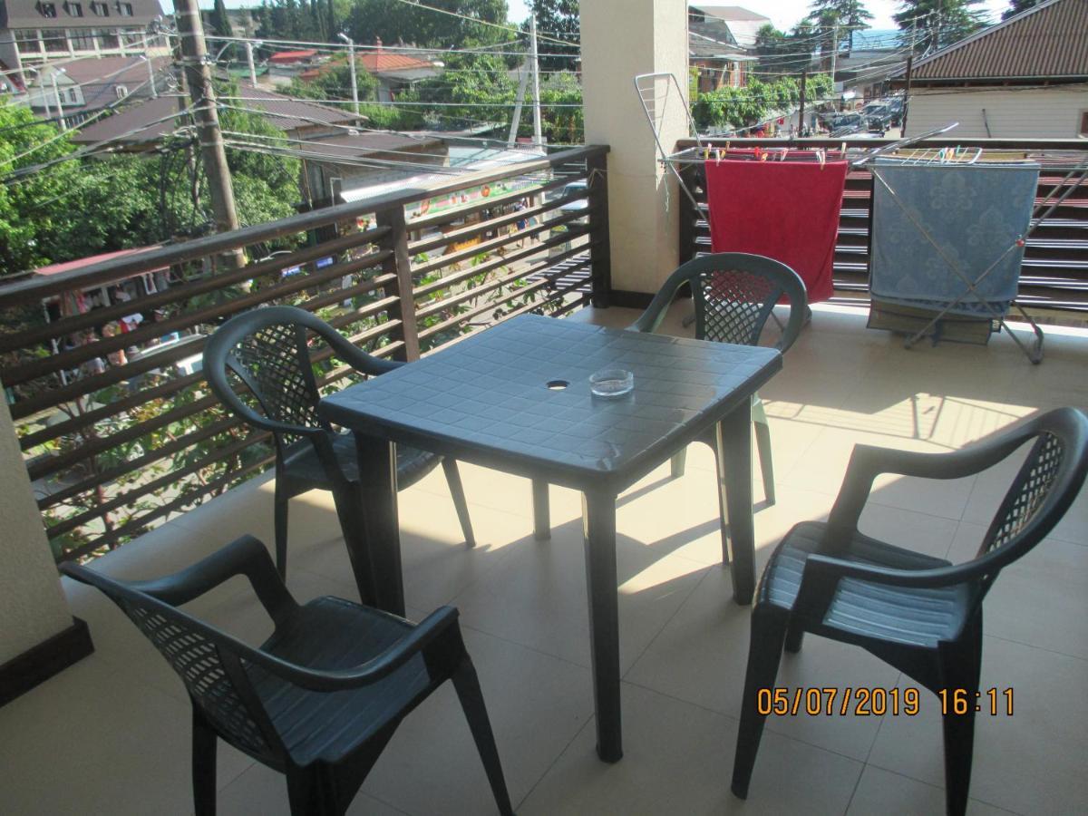 Guest House У Маргариты Gagra Exteriör bild