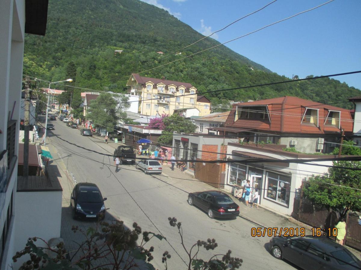 Guest House У Маргариты Gagra Exteriör bild