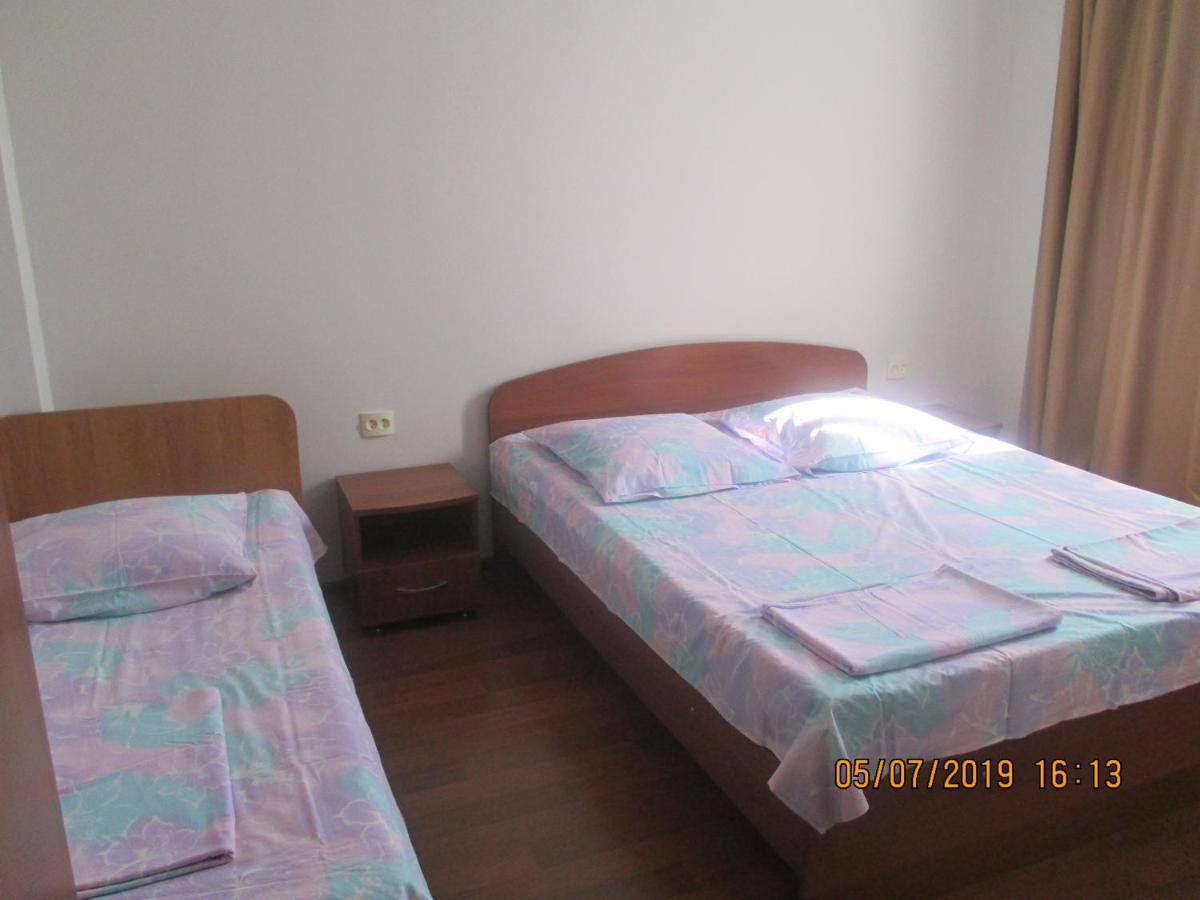 Guest House У Маргариты Gagra Exteriör bild